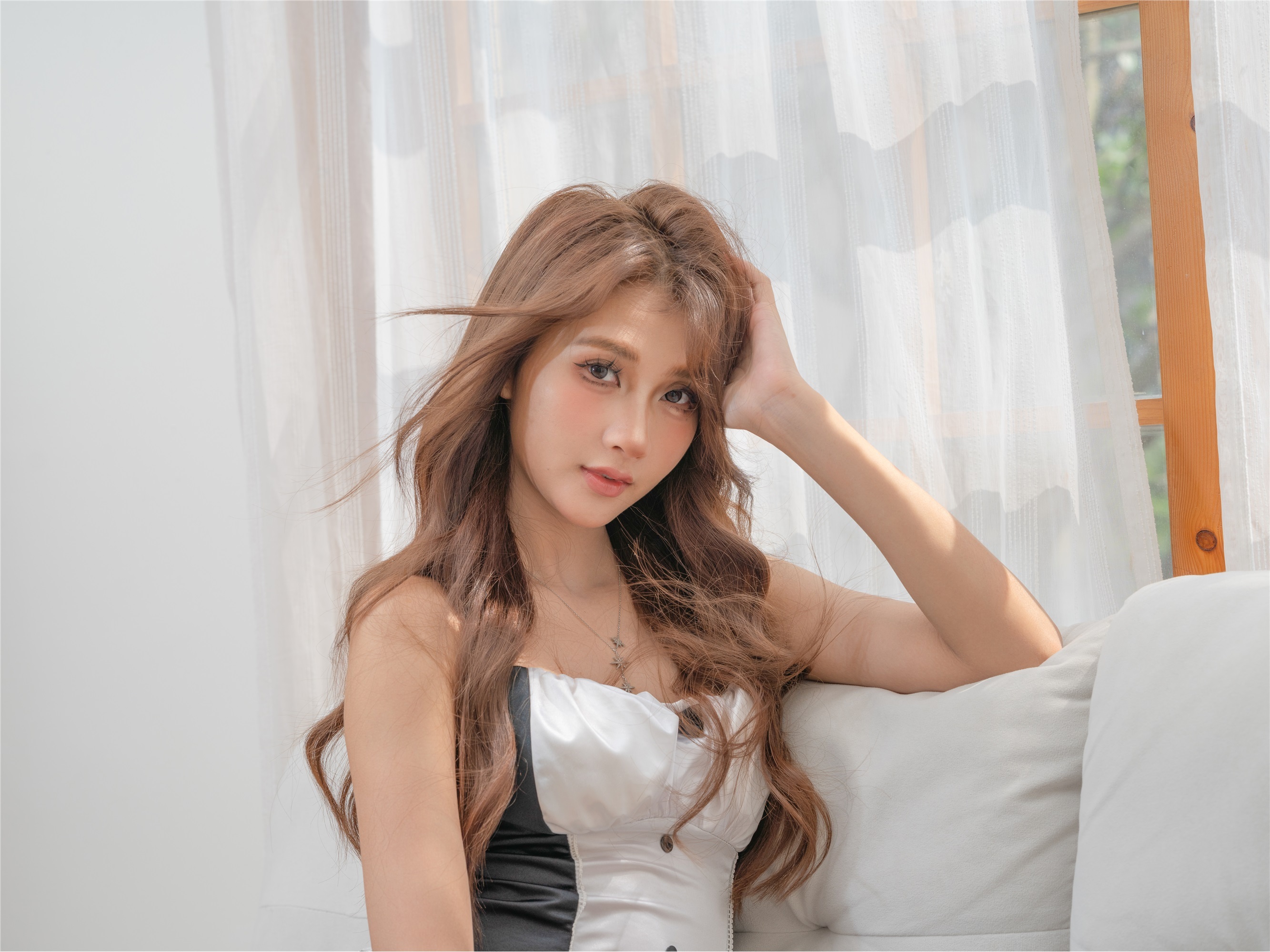 YITUYU艺图语 2025.01.01 宁静午后 晓文